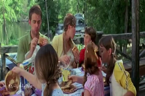 Cheaper by the Dozen 2 (2005) Sample (480x320).mp4