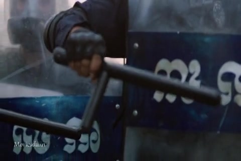 No Escape (2015) Sample (480x320).mp4