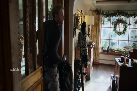 Falling for Christmas 202 720p HD Sample.mp4