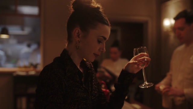 Moviesda.Mobi - Emily in Paris Season 04 (Epi 04).mp4
