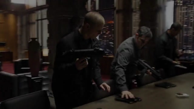 isaiDub.me - Arrow 2012 Season 01 Epi 05.mp4